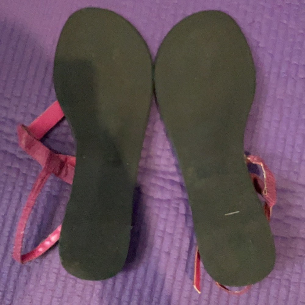 Sandals - Picture 3 of 4